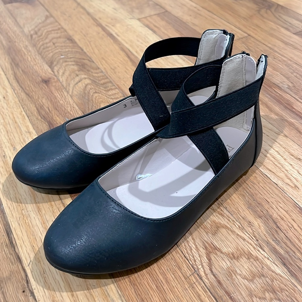 Children’s Place cross strap ballet flats